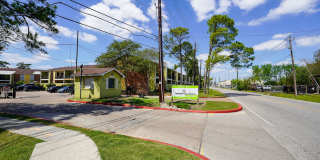 Retreat at Rosslyn Gallery 2