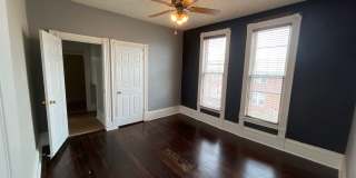 Large House Midtown Gallery 17