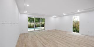 3162 Plaza St Gallery 4