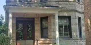 2725 N Francisco Avenue Gallery 1