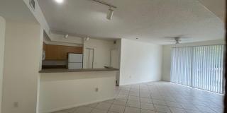 8010 N Nob Hill Road Gallery 7