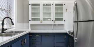 Elegant Renovation! HUGE 1 Bed 1 Bath Available Now! Gallery 81