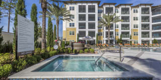 Drake at Midtown Gallery 15