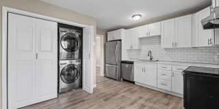 FOR RENT! Beautifully Remodeled 2 Bed/1 Bath Unit – Don’t Miss Out! Gallery 1
