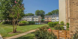 Tysons Glen and Devonshire Square Apartments & Townhomes Gallery 25