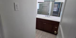 Spacious 3-Bedroom, 2.5-Bath Home with Pool – Fully Furnished! Gallery 5