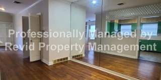 HUGE home in East Buntyn near U of M Gallery 21