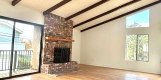 Spacious Private back house, W/D hookups, Garage, Walk-in closet Gallery 1