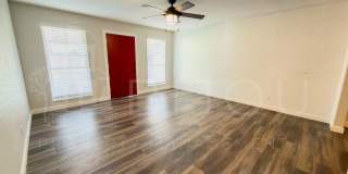 Nice two bedroom, one bath Condo Gallery 7