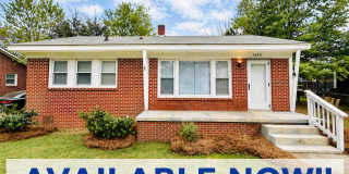 1642 Oak Street Gallery 1