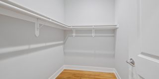 1370 W Evergreen Ave Gallery 3