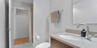 915 Olive Street Gallery 29