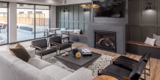 Jules on 3rd Gallery 21