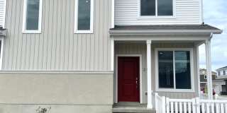 Saratoga Springs 4 Bedroom Townhome Gallery 1