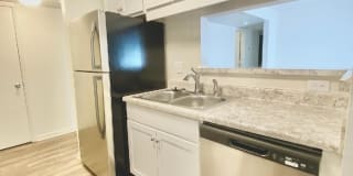 Hickory Woods Apartments Gallery 11