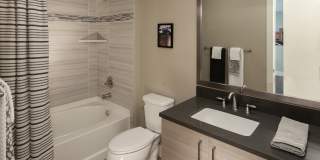 AMLI Riverfront Green Gallery 7