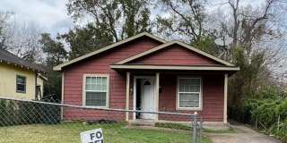 4x2 Home in Beaumont, TX! Gallery 1