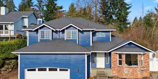 Northeast Tacoma Gem | Primary Suite, Large Deck & Mountain Views Gallery 1