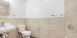 10 School St Gallery 8