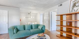 The Residences at Glen Oaks Gallery 4