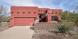 Stunning Santa Fe Style Home with Breathtaking Mountain Views Gallery 4