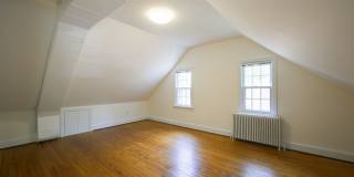 Charming & Spacious Colonial in N Cleveland Park w/Park-Like Rear Garden & Detached Garage Gallery 57