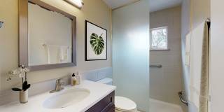 Steele Manor Gallery 8