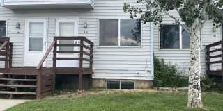 City of Gunnison Spacious 2 bedroom/2.5 bath! Gallery 1