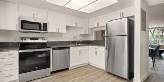 Parkway Plaza Apartments Gallery 6