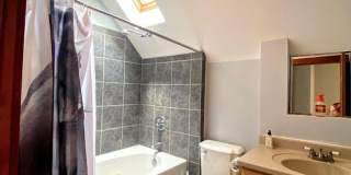 Great 3 bed 2 bath home!! AVAILABLE AUGUST 2027! Gallery 13