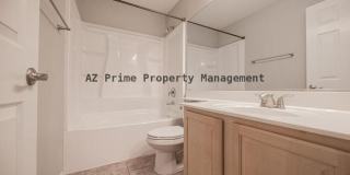 873 West Tremaine Avenue Gallery 25