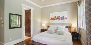 519 N Highland Avenue NE Gallery 14