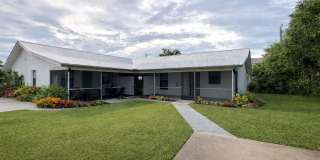 11450-4 Char Ann Dr. Gallery 1