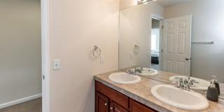 Downtown 3 Bedroom Townhome with 2 Car Garage Gallery 57