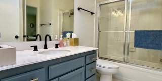 177 Las Lomas Gallery 19