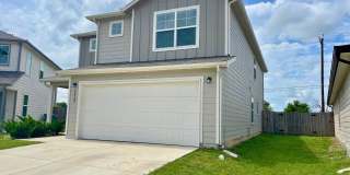 Spacious 3 Bedroom Home with Loft in Converse Near Judson ISD Gallery 4