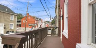 3 Bed, 1 Bath Available Now! Gallery 36