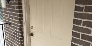 17th Place Apartments Gallery 1