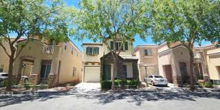 CHARMING 2 BED/ 2 BATH HOME WITH LOFT LOCATED IN LAMPLIGHT GARDENS! Gallery 1