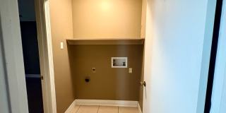 Spacious 3 Bedroom, 2 Bath Home Close to Restaurants & Shopping Centers Gallery 17