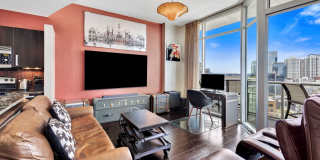 Fully Furnished 15th Floor Condo At Icon In The Gulch Gallery 1