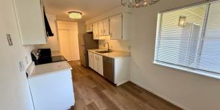Beautiful 2-Bedroom, 2-Bath Condo in the Desirable Oakbrook Country Club Community Gallery 8