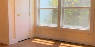 13 Peru St, Burlington, VT | Renovated 3 Bedroom House Near UVM & Downtown | June 2027 Gallery 1