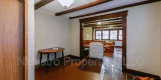 2097 Summit Street Gallery 12