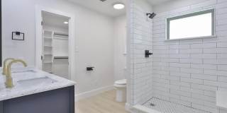 13 Pinehurst Street Gallery 11