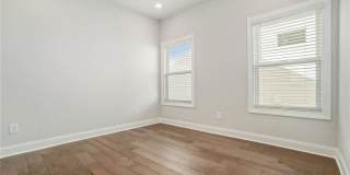 106 Basil Street Gallery 10