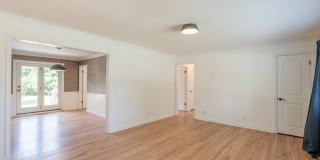 Stunning 3 Bed 2 Bath In Great Area Gallery 4