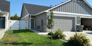 Newer Townhome Gallery 1