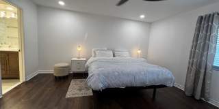 7825 Seaglen Dr Gallery 37
