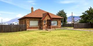 Unique Property for Lease – Office or Residential Opportunity Gallery 1